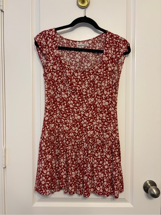 Reformation Dresses & Skirts - Reformation Burgundy Red Floral Short Dress